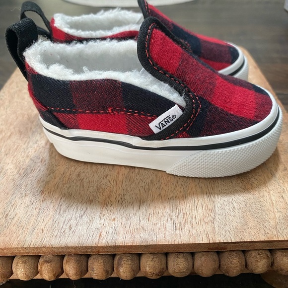 Vans Red and Black Kids Slip-On Sneakers - Picture 6 of 16